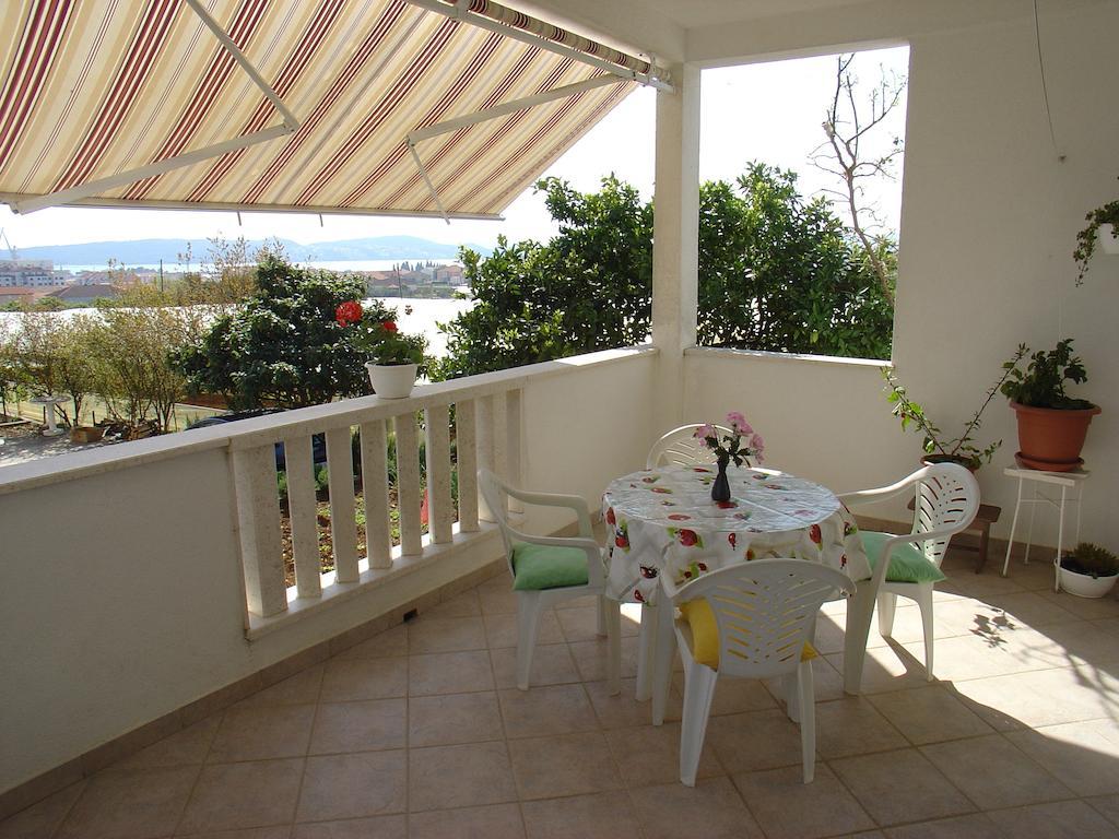 Apartment Tomy Trogir Ngoại thất bức ảnh