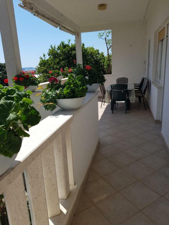 Apartment Tomy Trogir Ngoại thất bức ảnh